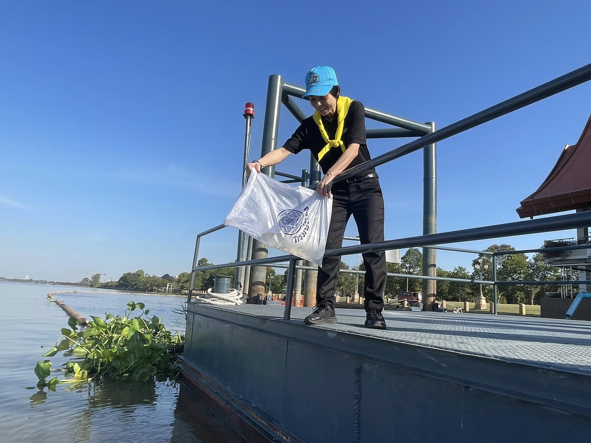 title - เข้าร่วมโครงการจิตอาสาพัฒนา กระทรวงเกษตรและสหกรณ์ “เราทำความดี ด้วยหัวใจ”เนื่องในโอกาสวันคล้ายวันพระบรมราชสมภพ พระบาทสมเด็จพระบรมชนกาธิเบศร มหาภูมิพลอดุลยเดชมหาราช บรมนาถบพิตร วันชาติ และวันพ่อแห่งชาติ 5 ธันวาคม 2568 